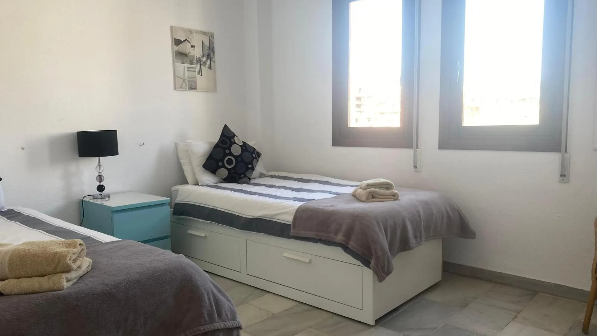 Apartamento Lovely Two Bedroom Pueblo Evita Benalmádena